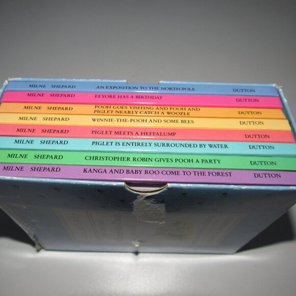 The Original Winnie-the-Pooh Treasury Boxed Set 8 Hardcover Books by A.A. Milne - Picture 4 of 4